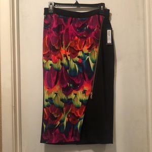 NWT Worthington midi skirt. Zipper in front.  Front slit. Vibrant colors.